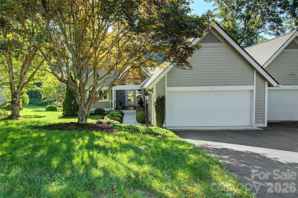 104 Overlook Drive Flat Rock, NC 28731