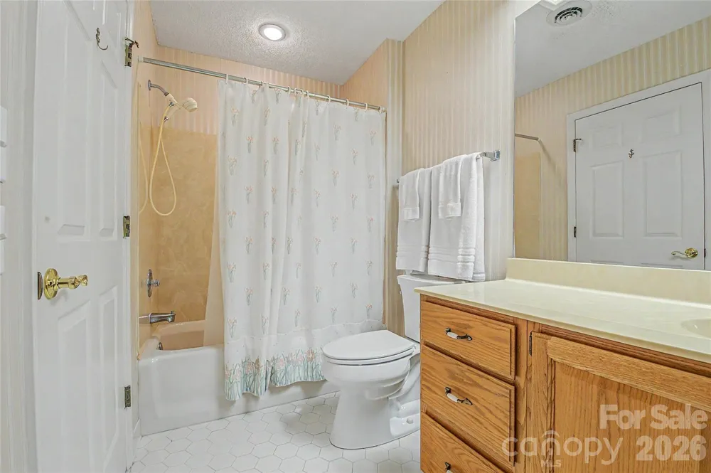 104 Overlook Drive Flat Rock, NC 28731