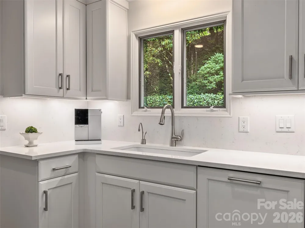 474 Scenic Circle Waynesville, NC 28786