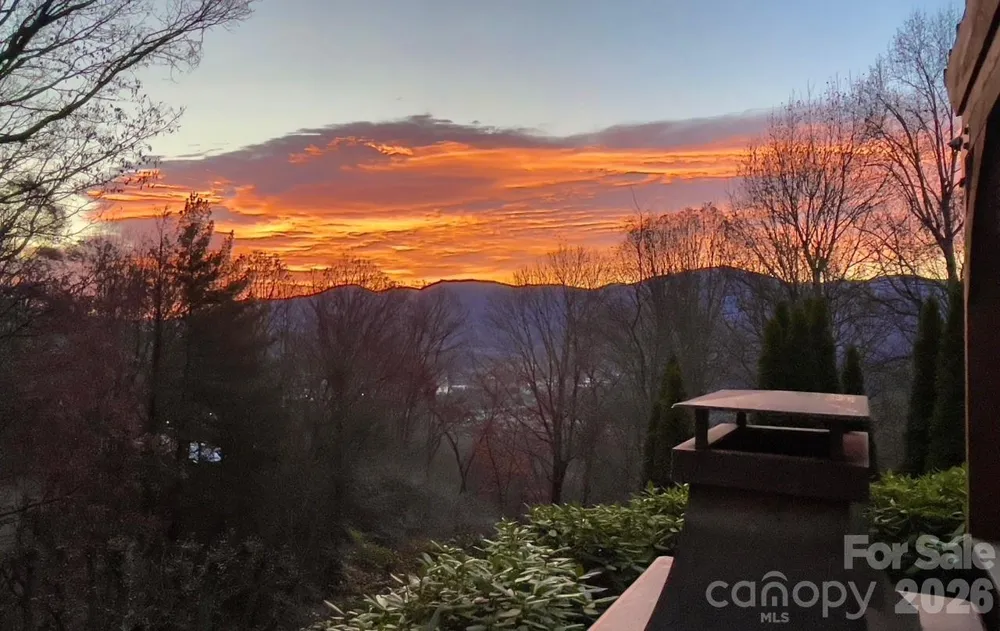 474 Scenic Circle Waynesville, NC 28786