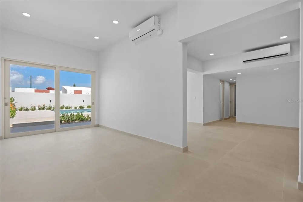 E 10 CALLE MADRE PERLA Dorado, PR 00646