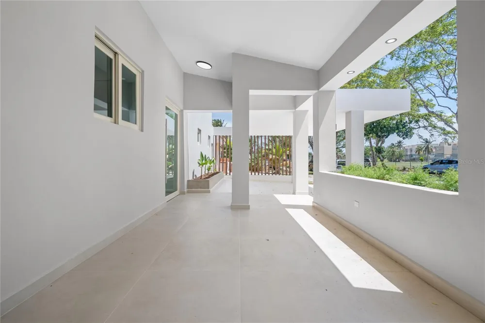E 10 CALLE MADRE PERLA Dorado, PR 00646