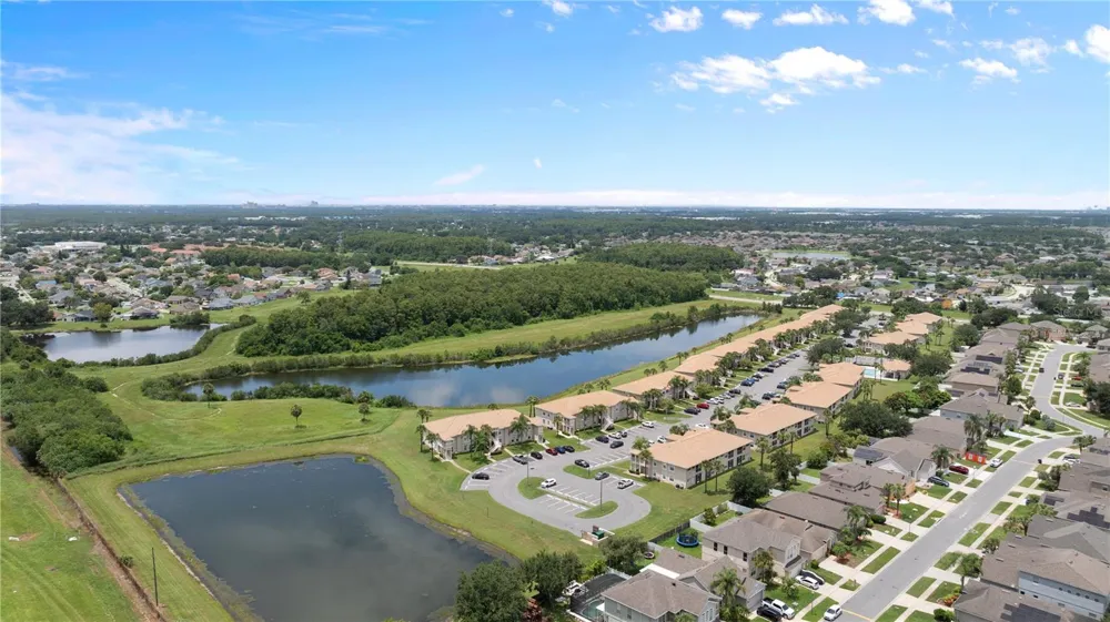 13438 FAIRWAY GLEN DRIVE #203 Orlando, FL 32824