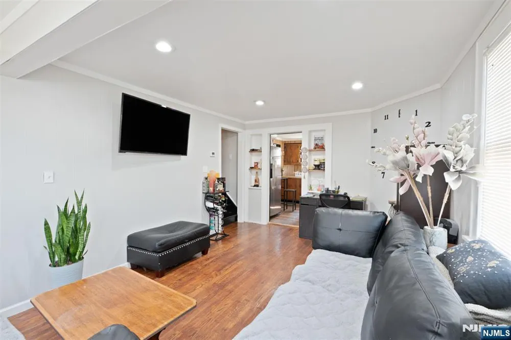 307 Washington Avenue Hackensack, NJ 07601