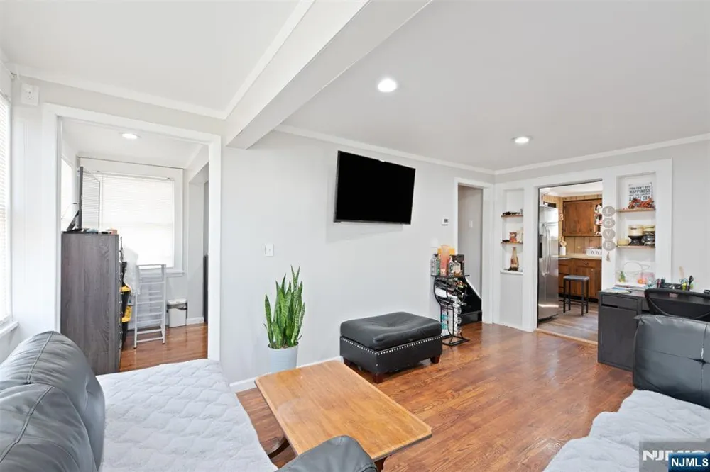 307 Washington Avenue Hackensack, NJ 07601