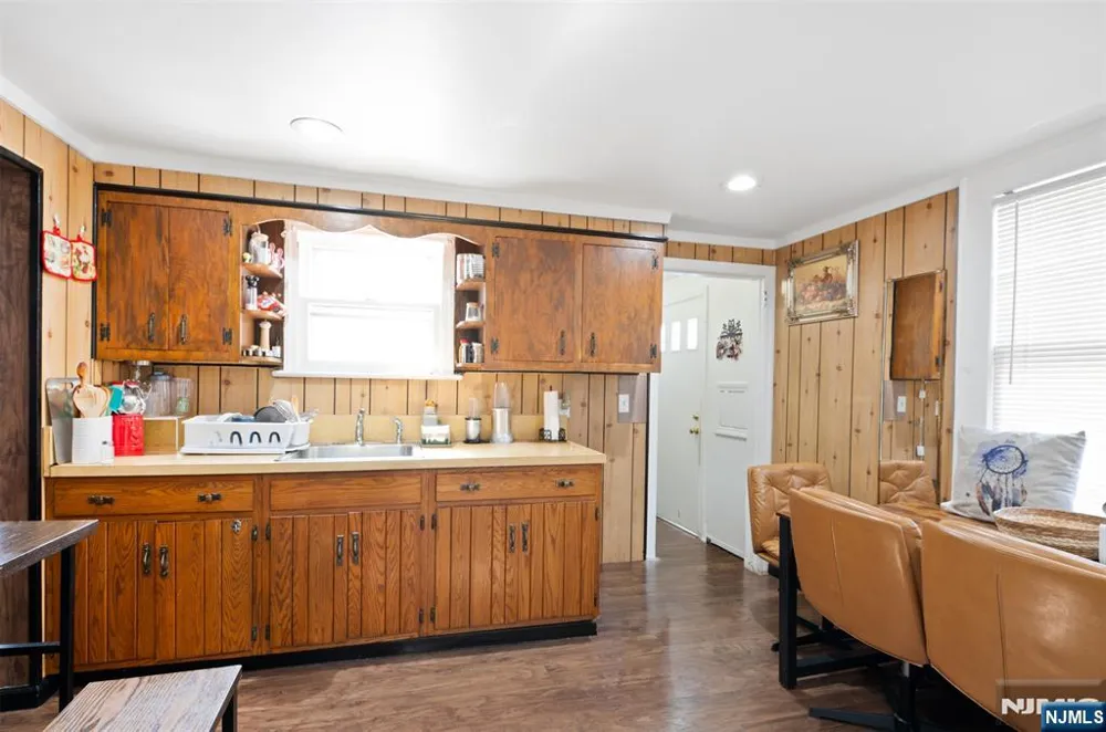 307 Washington Avenue Hackensack, NJ 07601