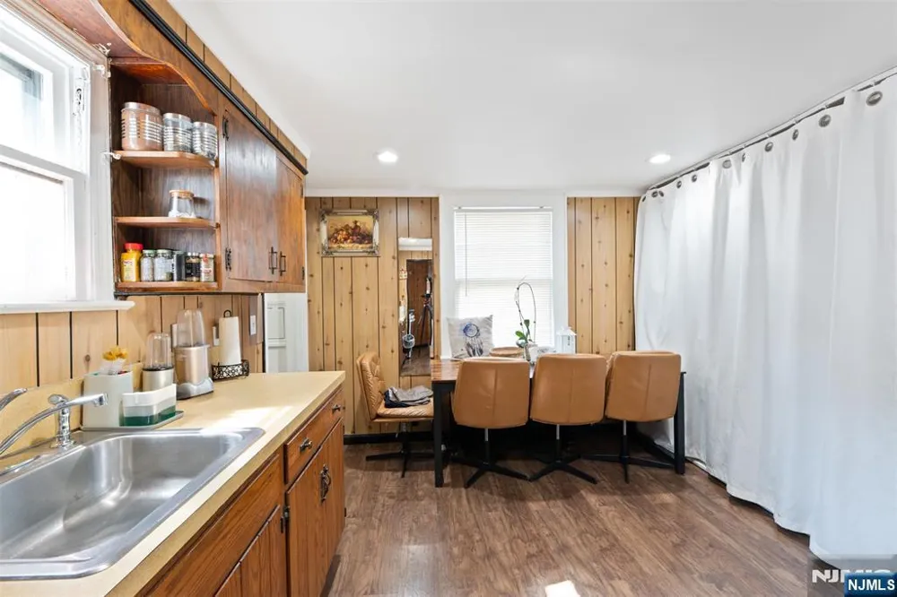 307 Washington Avenue Hackensack, NJ 07601