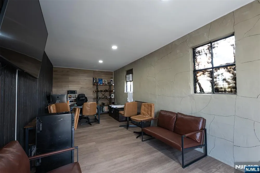 307 Washington Avenue Hackensack, NJ 07601