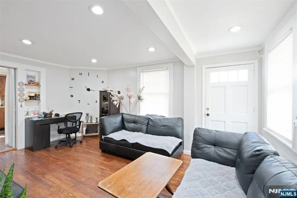 307 Washington Avenue Hackensack, NJ 07601