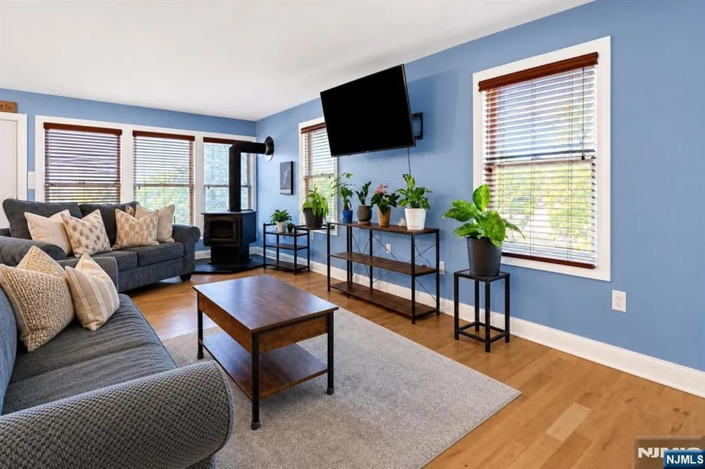 2 San Bar Drive Jefferson Township, NJ 07849