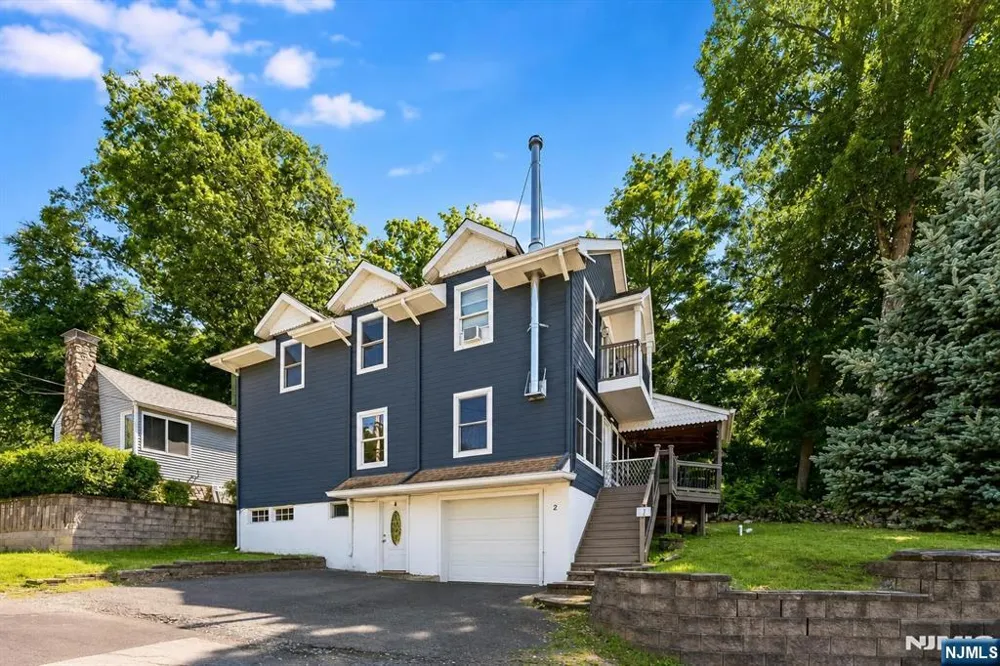 2 San Bar Drive Jefferson Township, NJ 07849