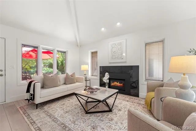 221 S Garfield Street #103 Denver, CO 80209