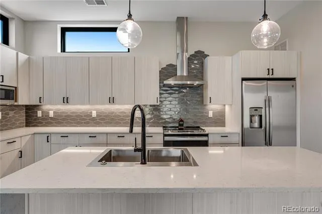 2260 Glenn Street Colorado Springs, CO 80904