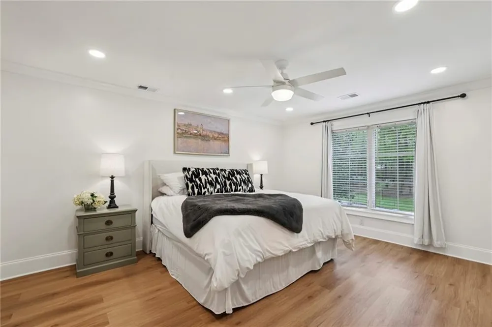 8025 River Circle Sandy Springs, GA 30350