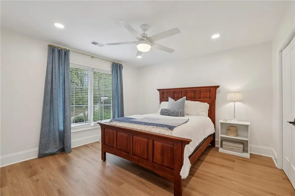 8025 River Circle Sandy Springs, GA 30350