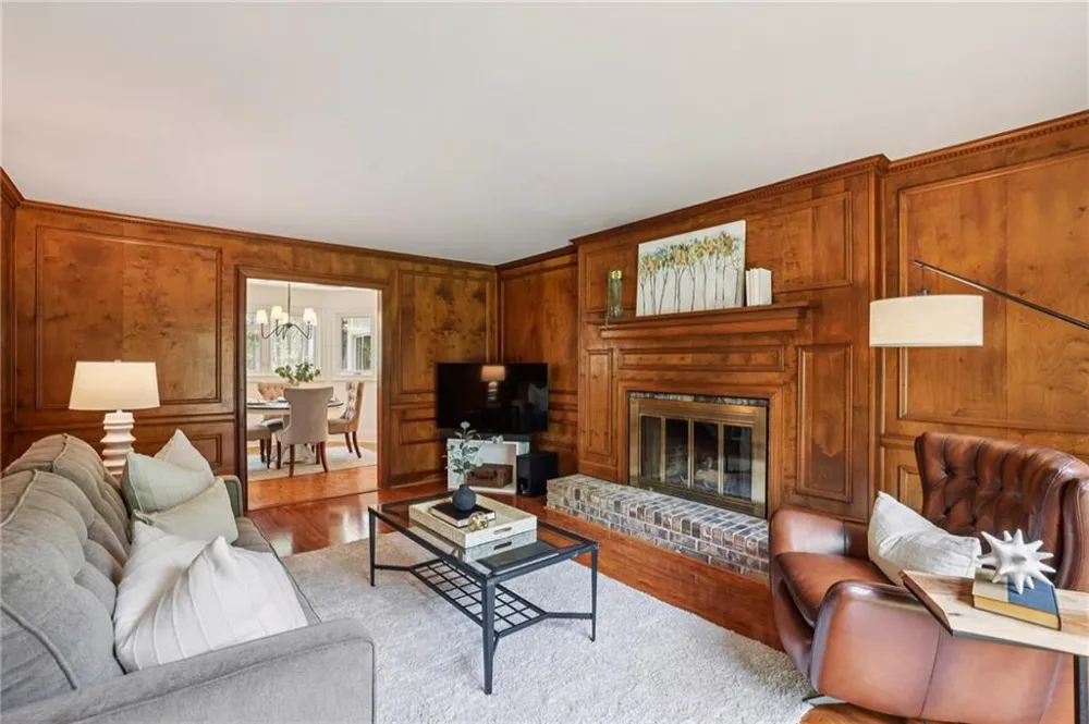 8025 River Circle Sandy Springs, GA 30350