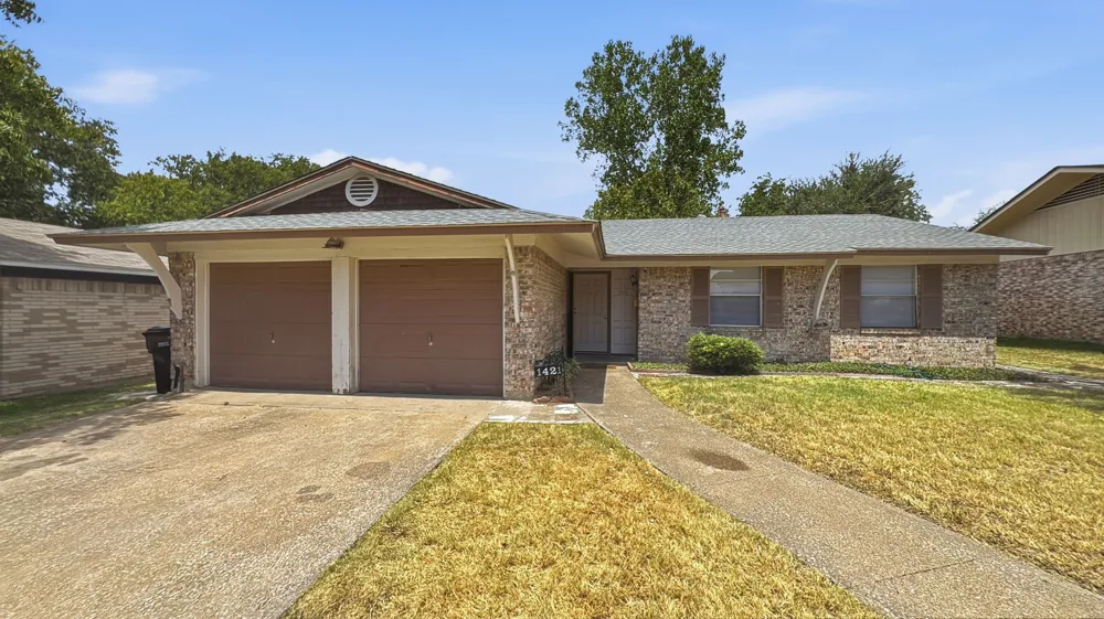 1421 Meadowcrest Drive Plano, TX 75075