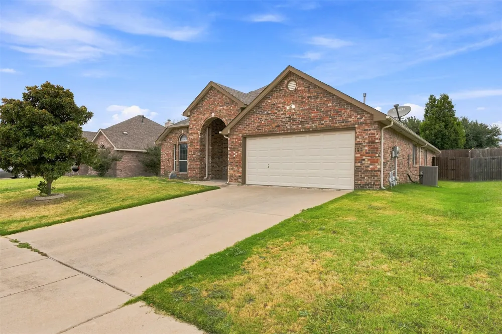 3221 Canary Lane Midlothian, TX 76065