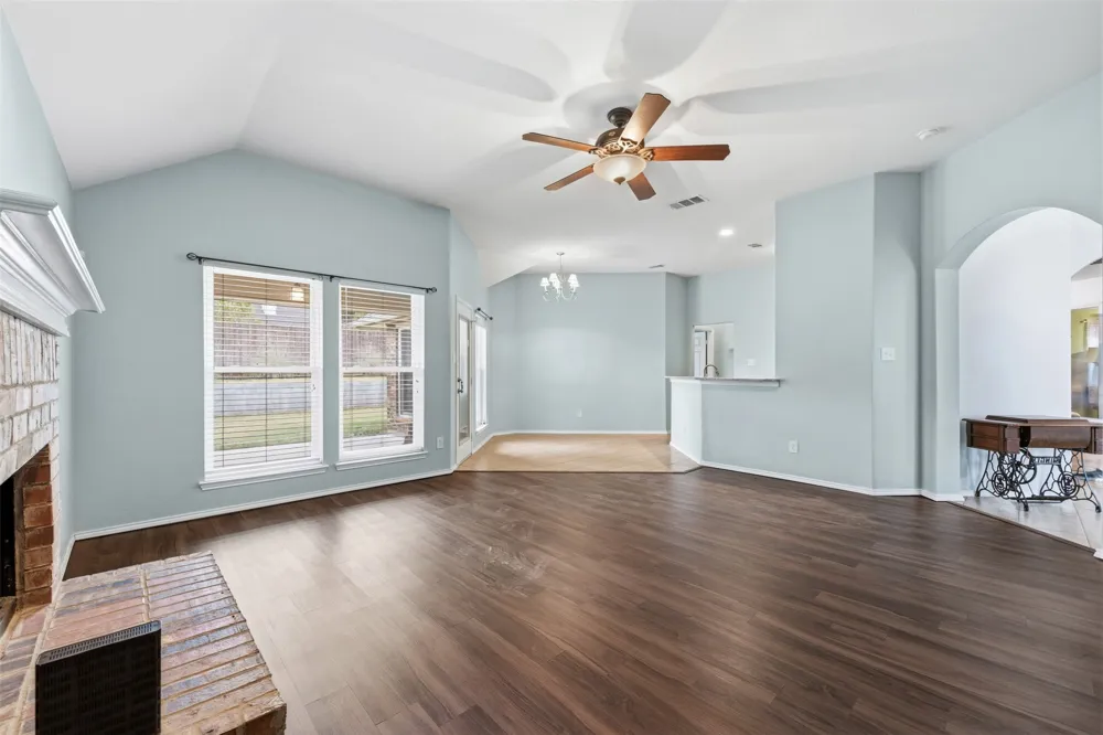3221 Canary Lane Midlothian, TX 76065