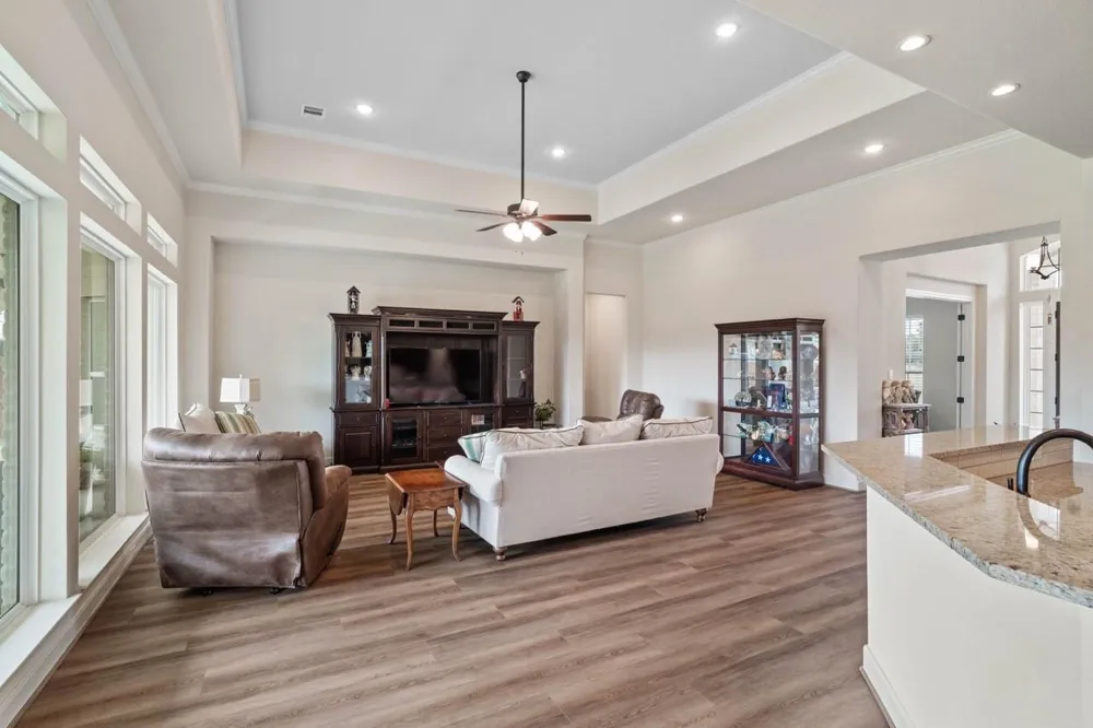 305 Champions Court El Campo, TX 77437
