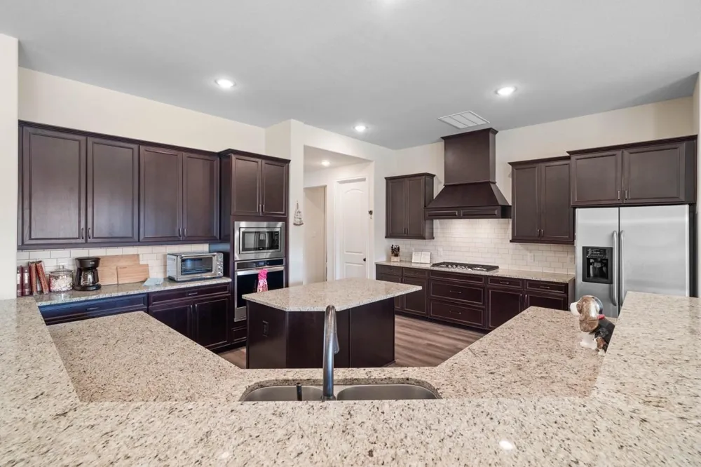 305 Champions Court El Campo, TX 77437