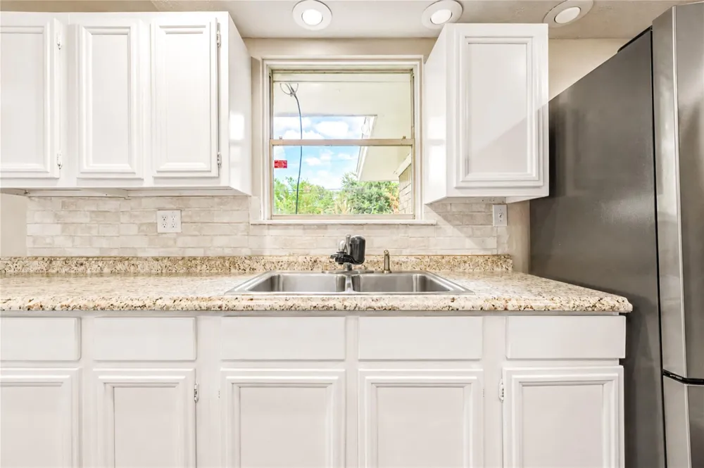 2614 7th Avenue Texas City, TX 77590