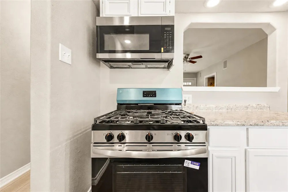 2614 7th Avenue Texas City, TX 77590