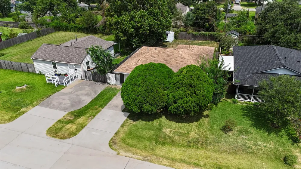 2614 7th Avenue Texas City, TX 77590