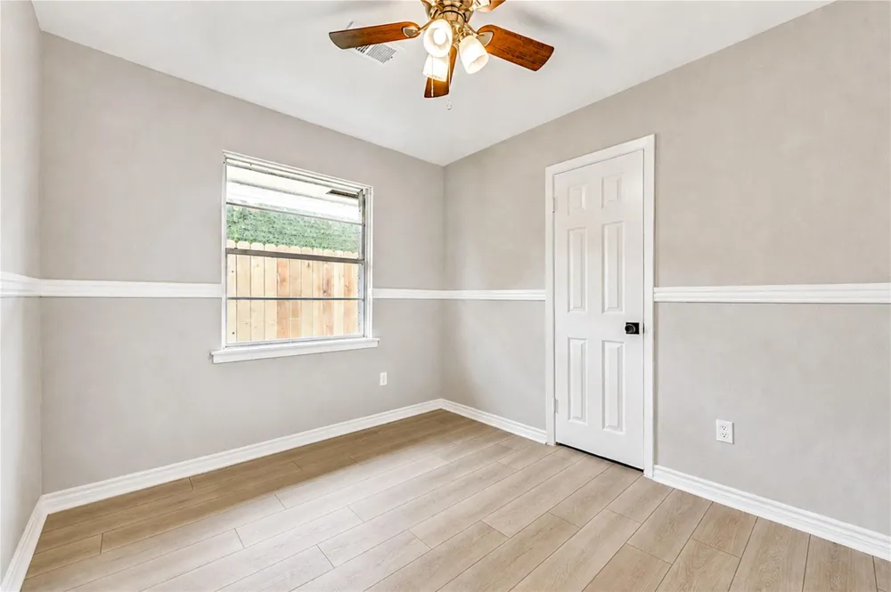 2614 7th Avenue Texas City, TX 77590