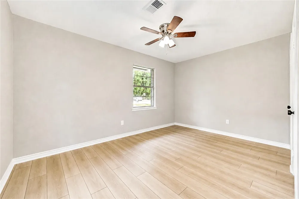 2614 7th Avenue Texas City, TX 77590