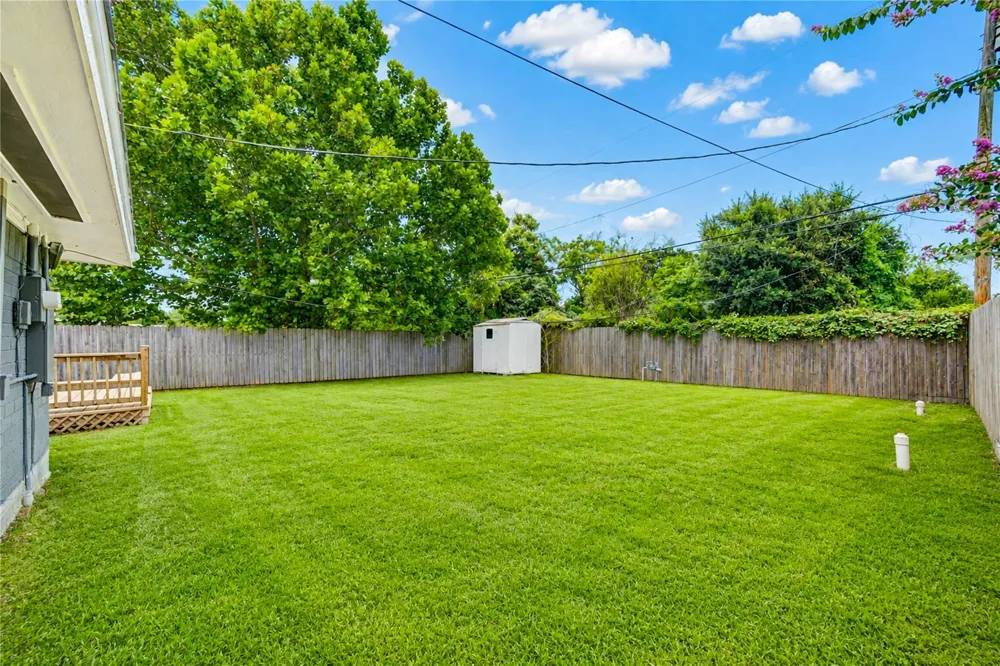 2614 7th Avenue Texas City, TX 77590