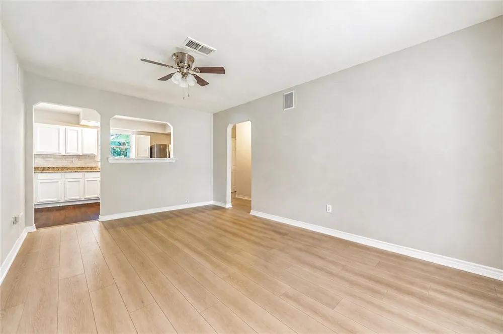 2614 7th Avenue Texas City, TX 77590