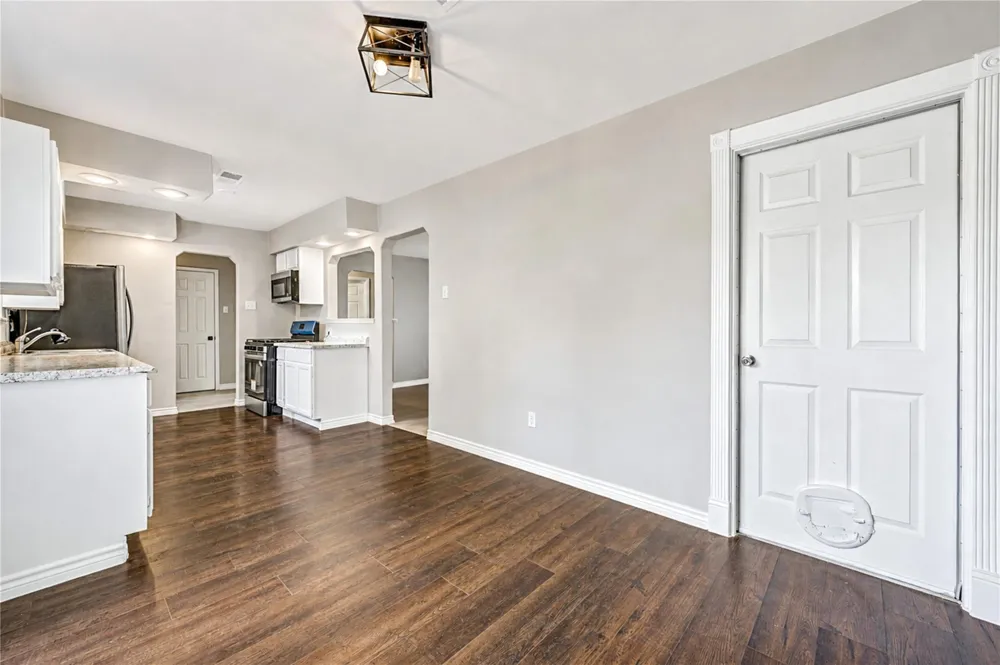 2614 7th Avenue Texas City, TX 77590