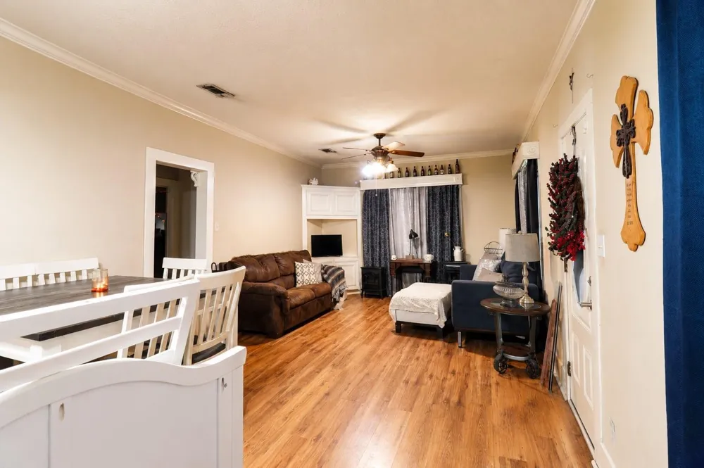 315 S Johnson Street Alvin, TX 77511