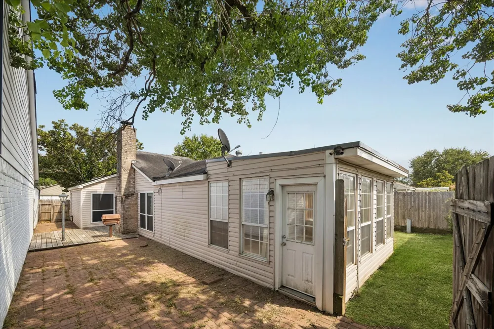 4226 Willow Beach Drive Houston, TX 77072