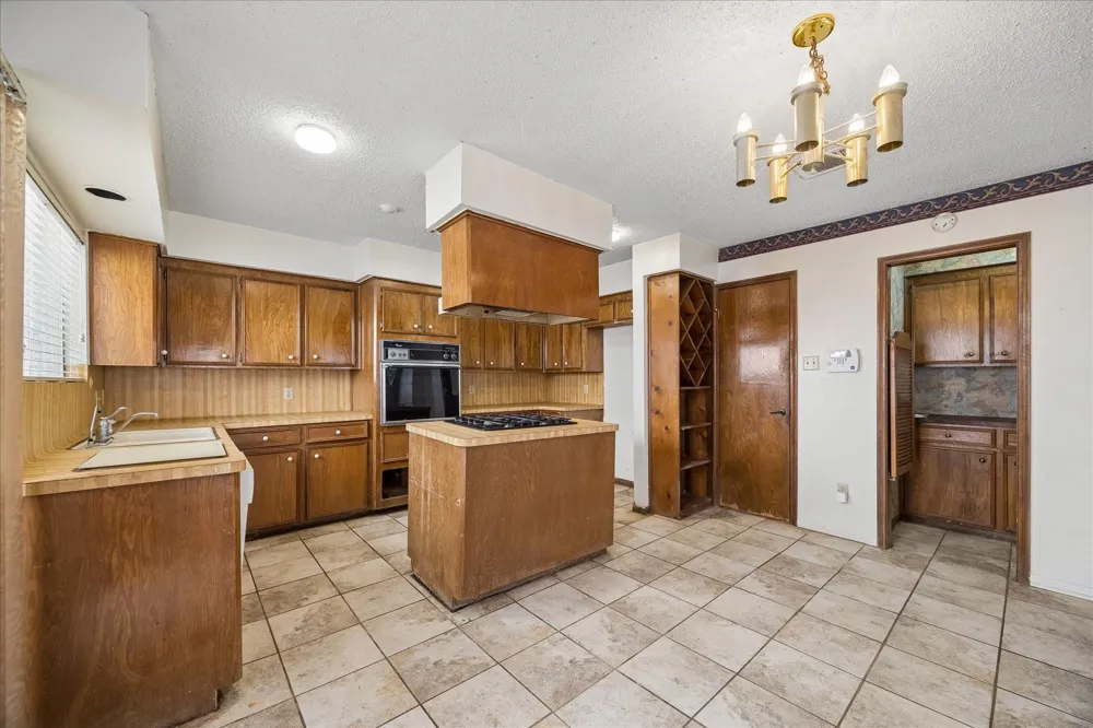 4226 Willow Beach Drive Houston, TX 77072