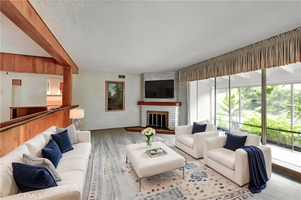 2011 W Crestwood Street Rancho Palos Verdes, CA 90275