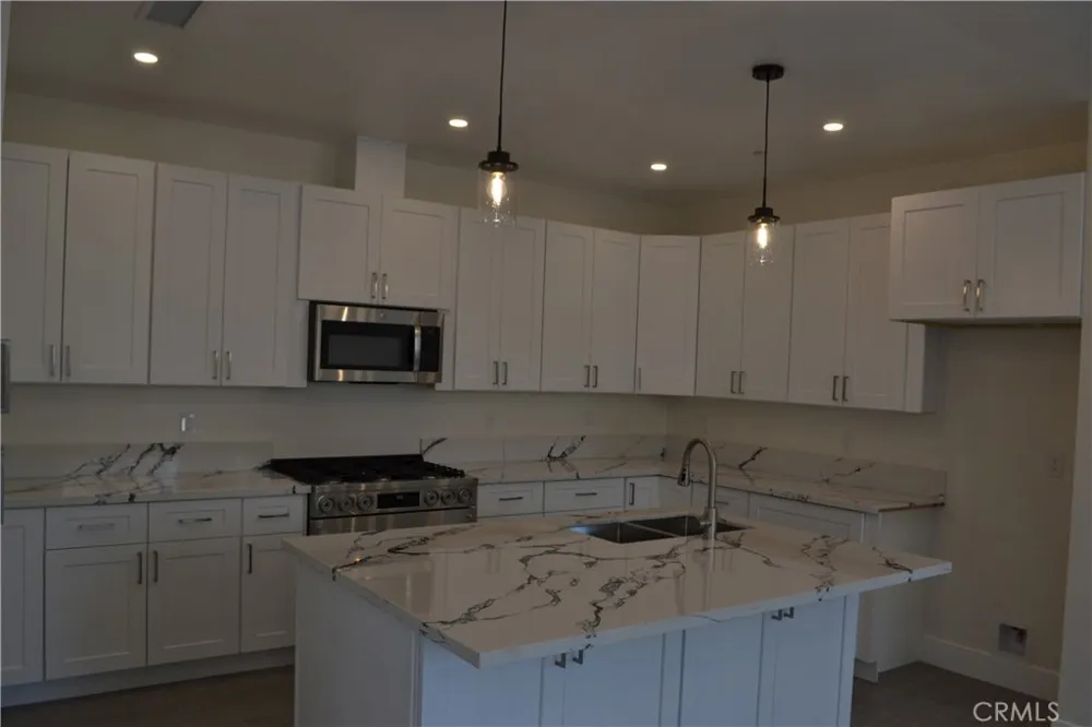 179 E 8th Street Perris, CA 92570