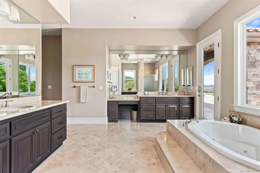 7295 Eagle Mountain Road Bonsall, CA 92003