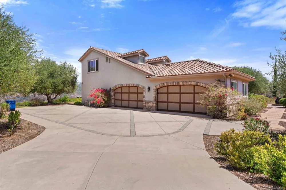 7295 Eagle Mountain Road Bonsall, CA 92003