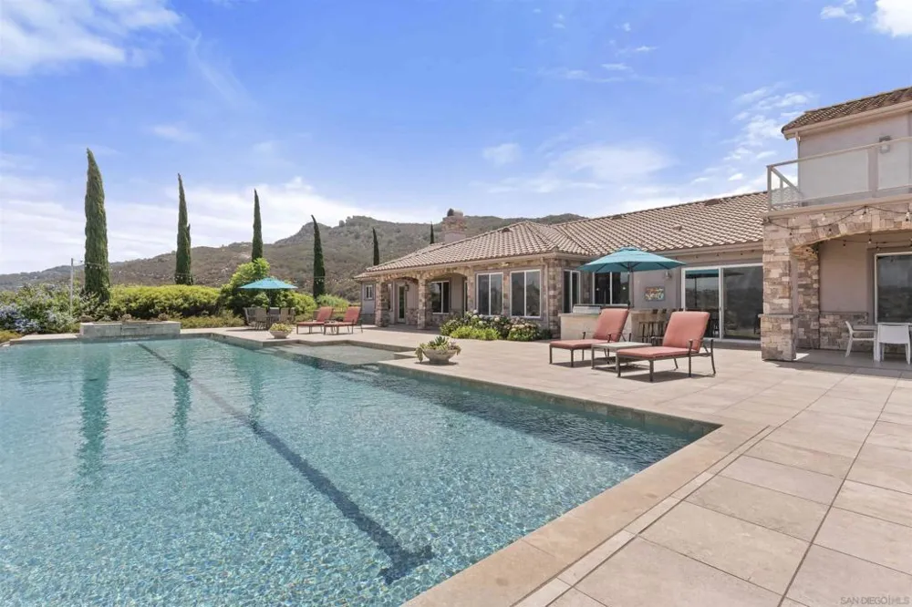 7295 Eagle Mountain Road Bonsall, CA 92003