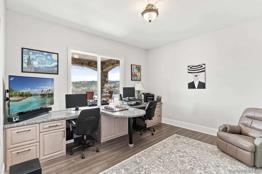 7295 Eagle Mountain Road Bonsall, CA 92003