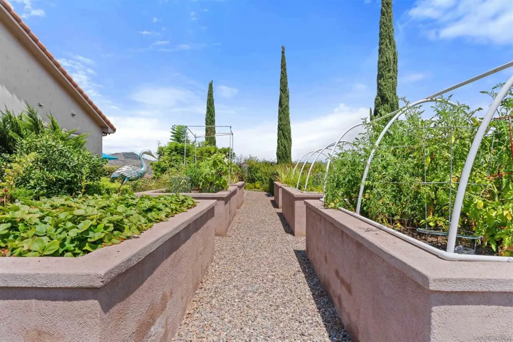 7295 Eagle Mountain Road Bonsall, CA 92003