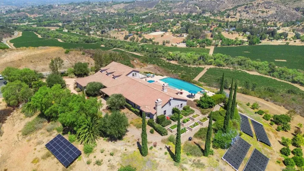 7295 Eagle Mountain Road Bonsall, CA 92003