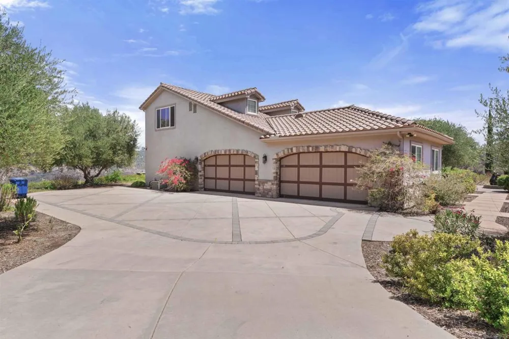 7295 Eagle Mountain Road Bonsall, CA 92003