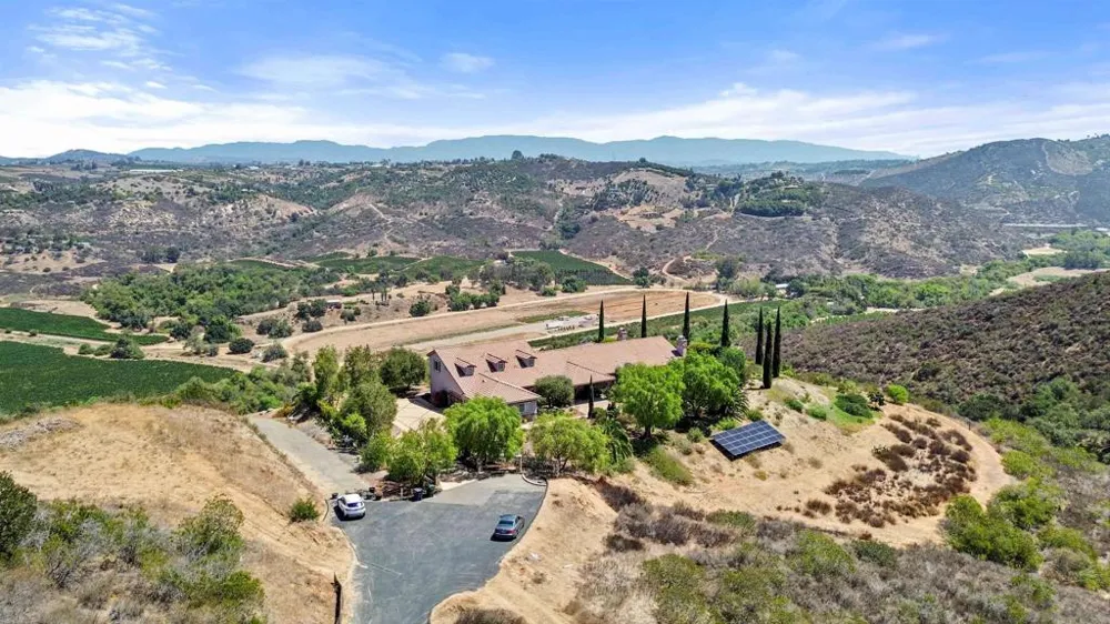 7295 Eagle Mountain Road Bonsall, CA 92003