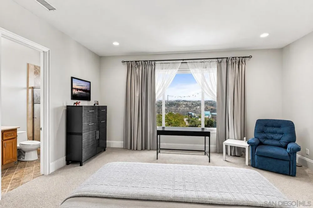 7295 Eagle Mountain Road Bonsall, CA 92003