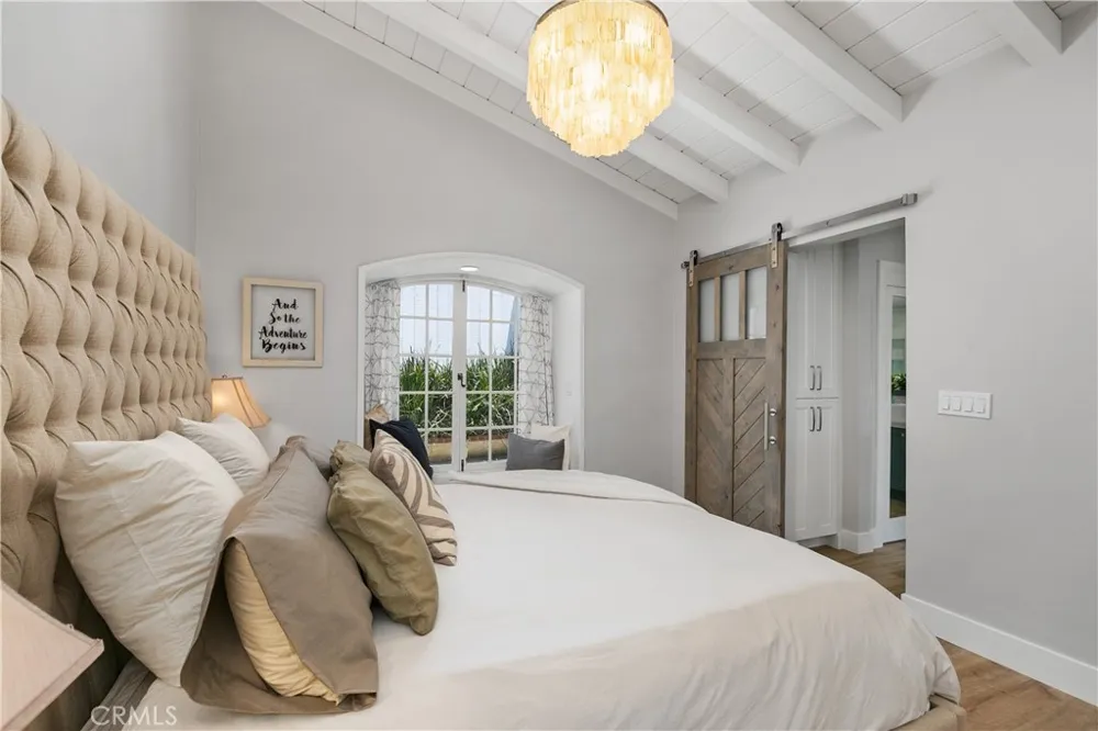 127 West Avenida De Los Lobos Marinos San Clemente, CA 92672