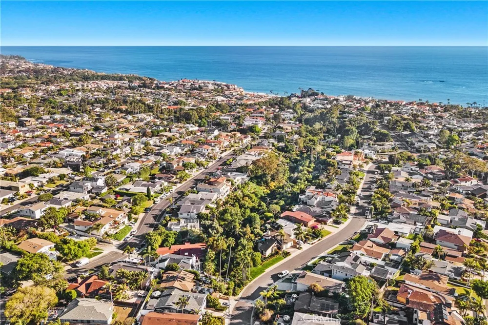 127 West Avenida De Los Lobos Marinos San Clemente, CA 92672