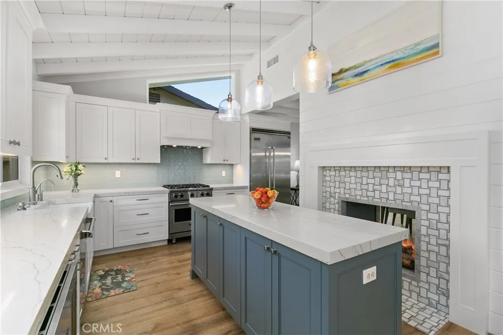 127 West Avenida De Los Lobos Marinos San Clemente, CA 92672